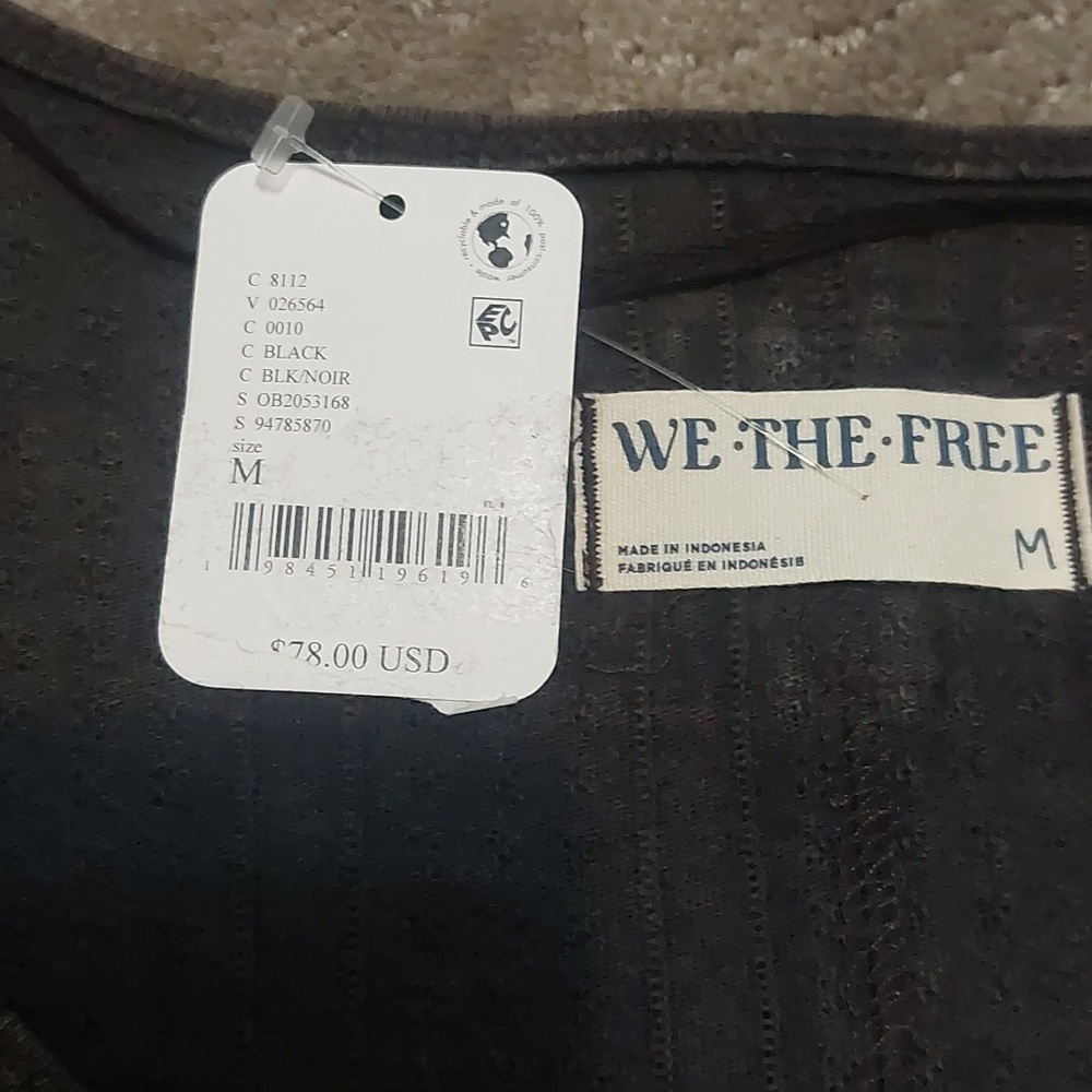 We The Free Hope Henley In Washed Black Size Med NWT - Picture 5 of 6